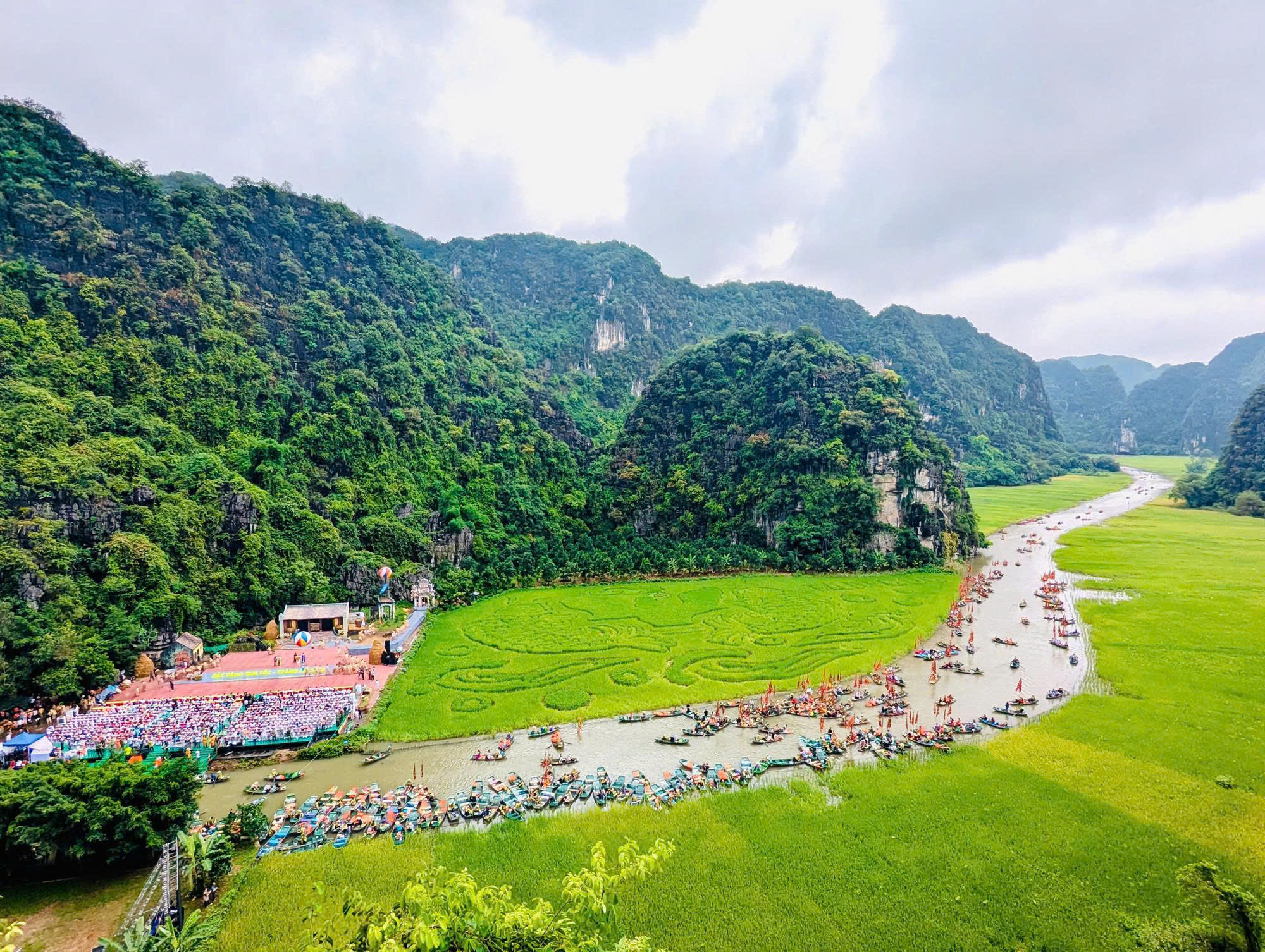 z7195442933208_060d2c6bb029e9a700fea10736710130